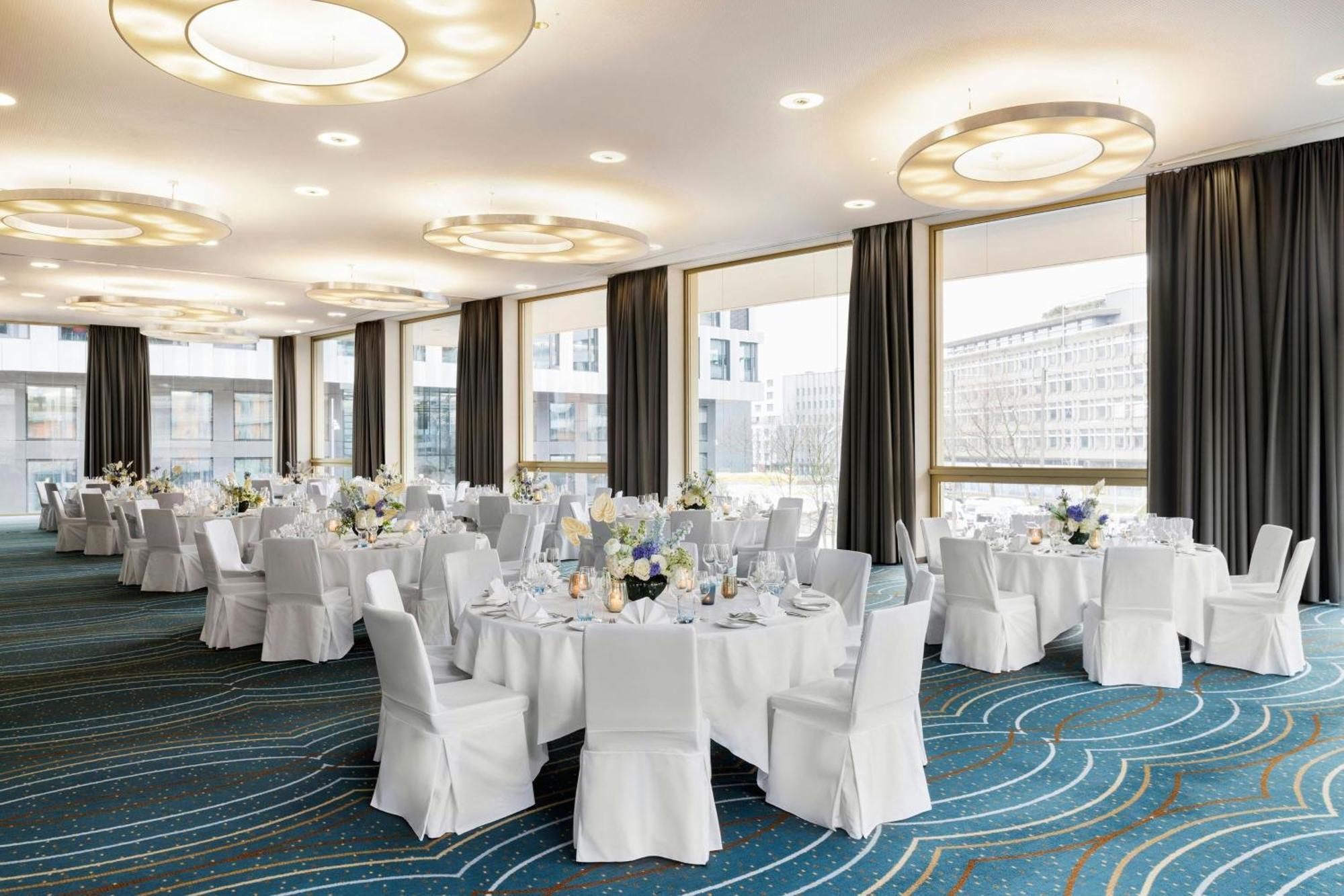 Hotel Renaissance Tower Zürich